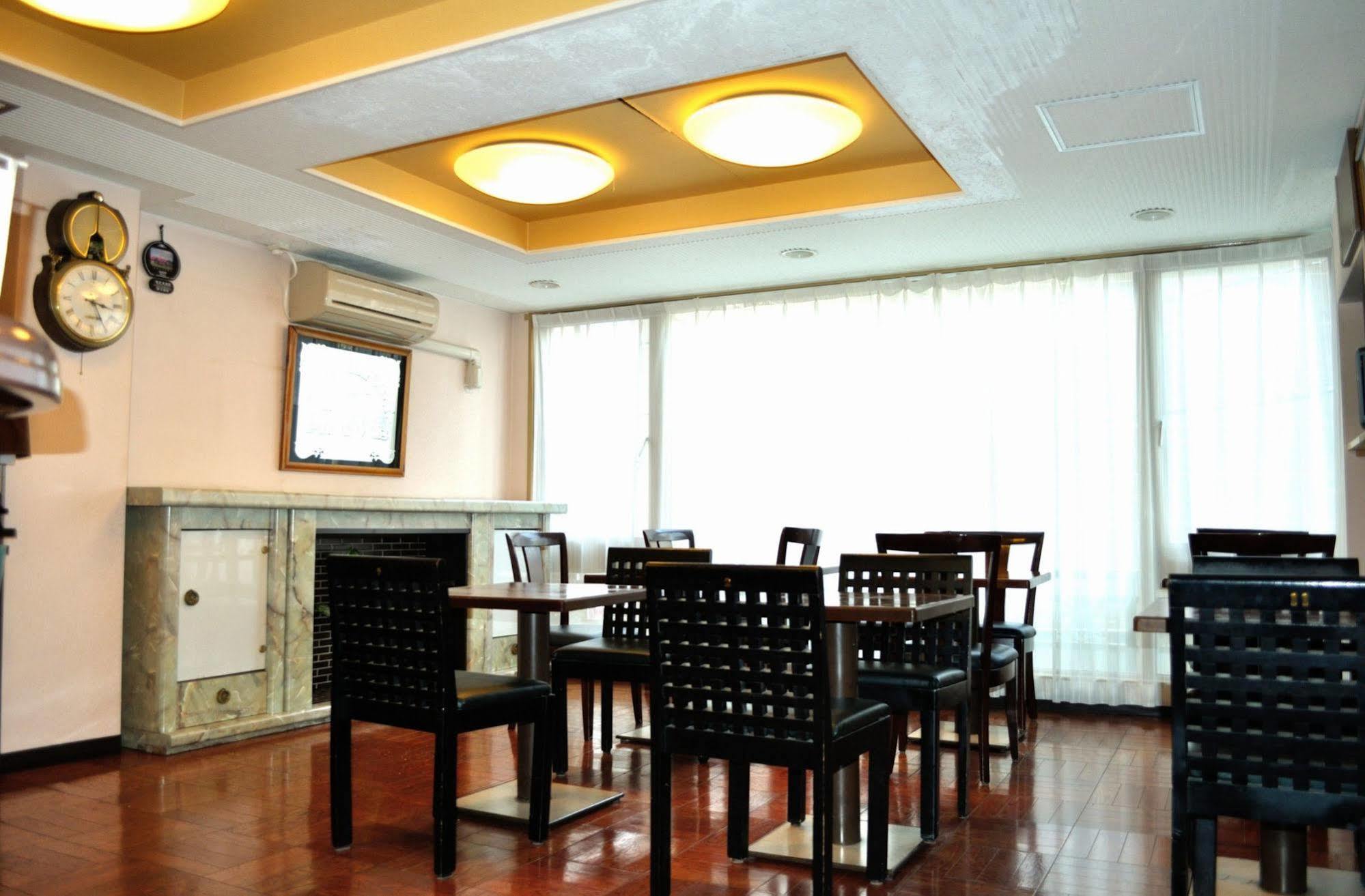 Kochi Sakura Hotel Exterior photo